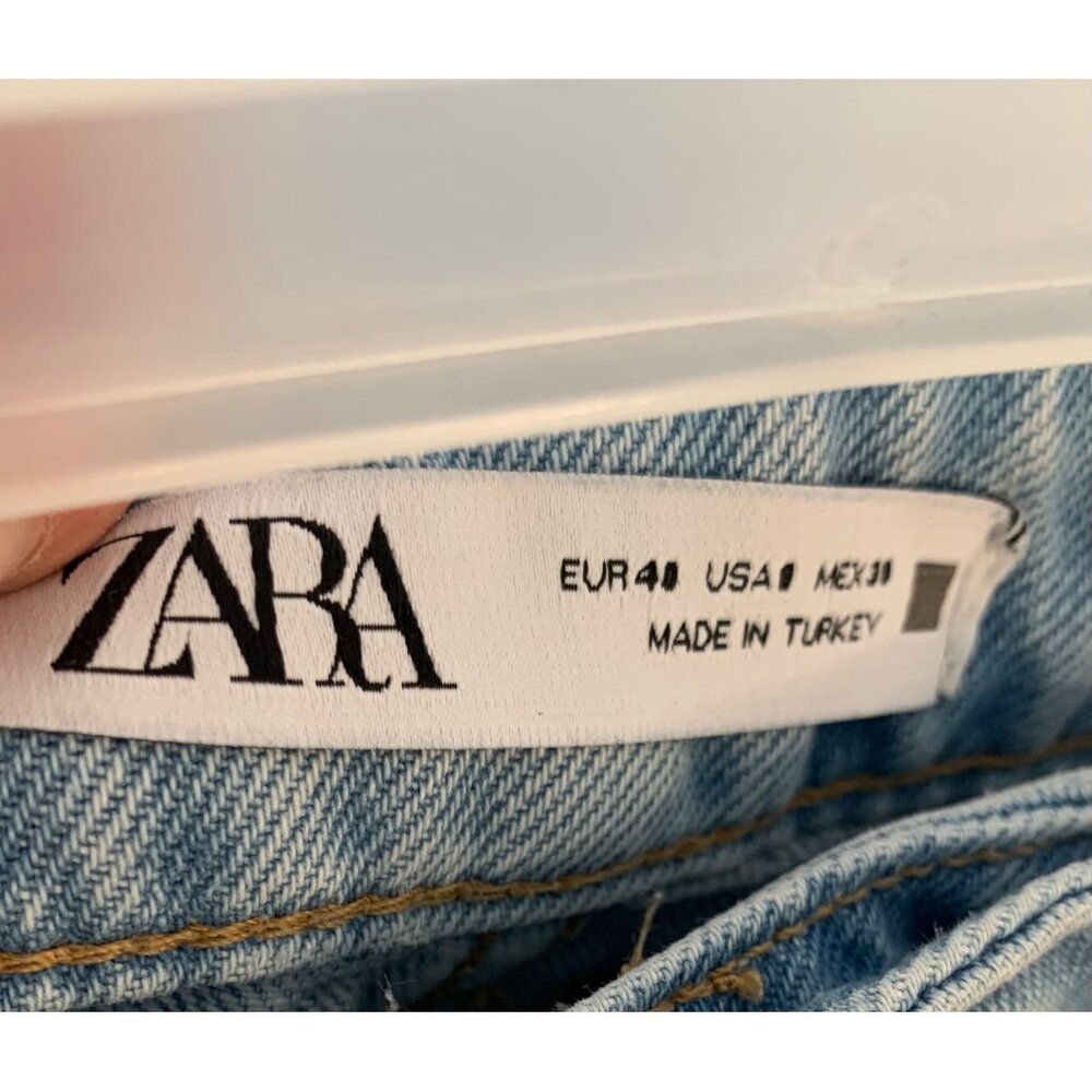 ZARA Light Wash Blue Distressed High-Rise Straight Leg Mom Jeans Size 8 - Picture 3 of 7